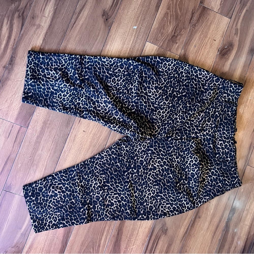 Deadly Dames Leopard Print capri - Picture 7 of 7